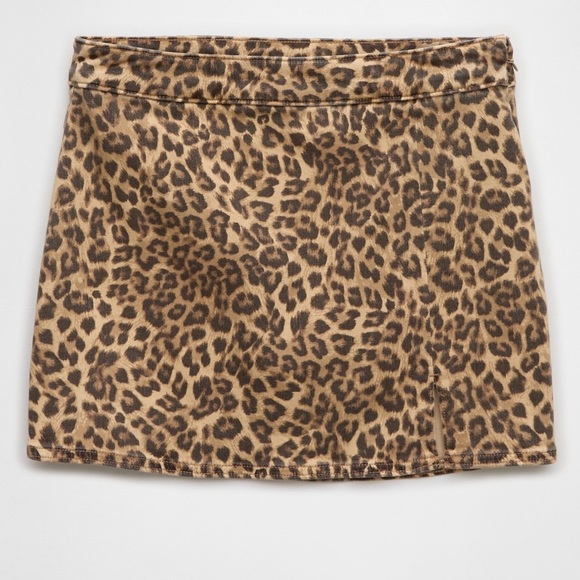 American Eagle AE It Knit Leopard Skort - Picture 4 of 6